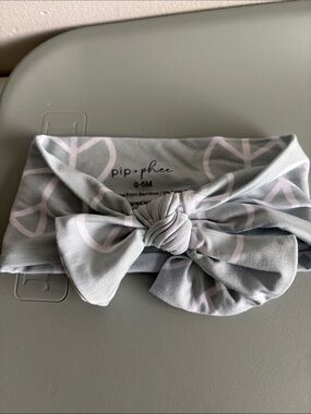 Baby Knot Headband in Light Gray with Pale Pink Peace Print